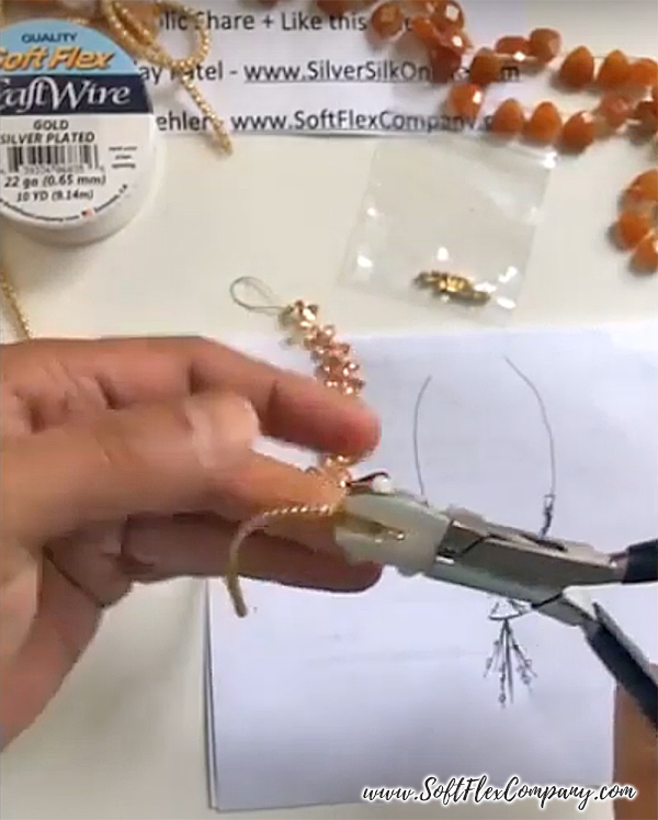 Nealay Patel designs a necklace from the Soft Flex Mystery Design Kit