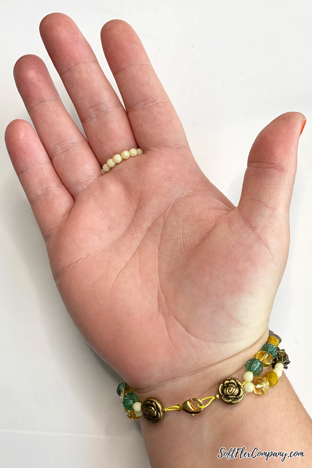 Laida Women Gold-Plated White Kundan & Pearl Studded Ring Bracelet