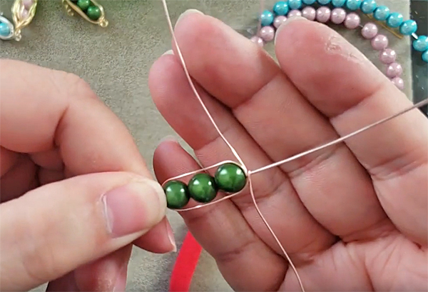 How To Make A Pea Pod Charm With Soft Flex Craft Wire - Soft Flex Company