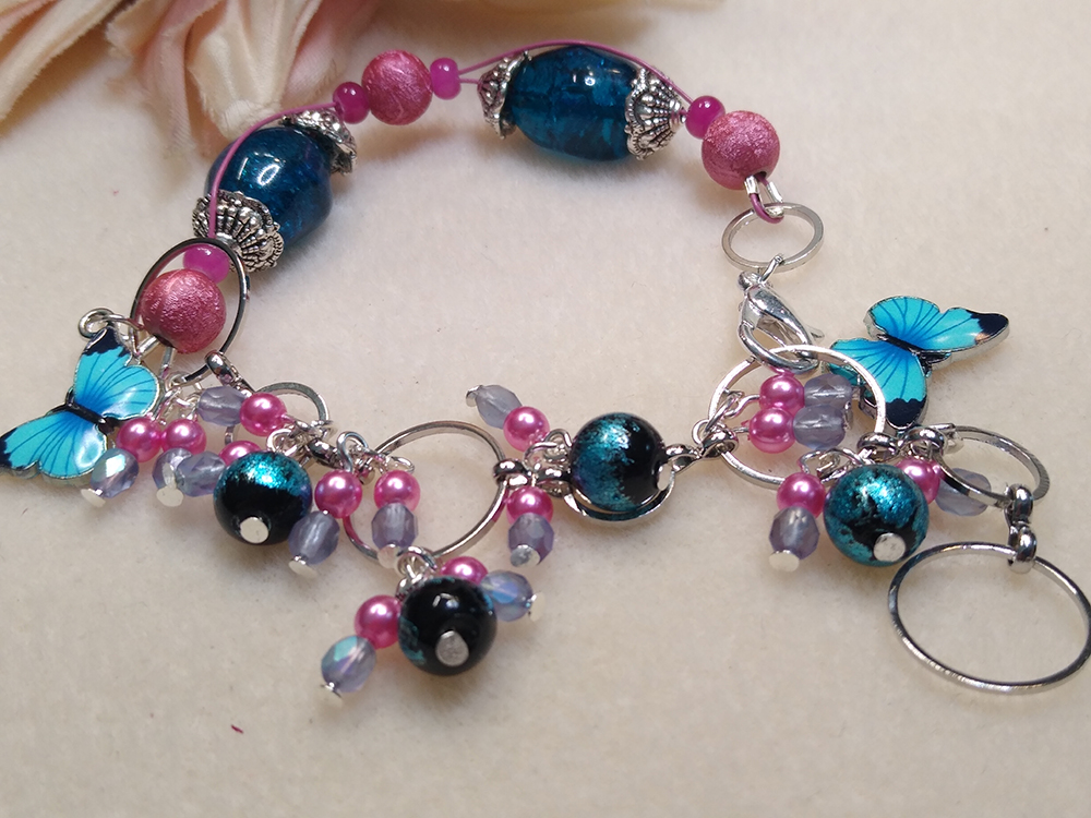 How to Make a Simple DIY Charm Bracelet with Chain - Soft Flex Company